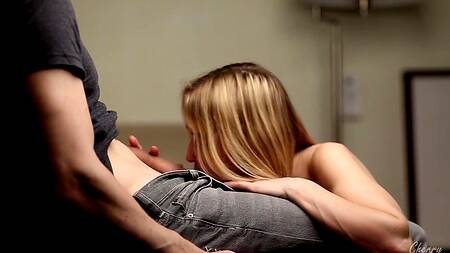 Получила в киску сперму любовника и сосет член мужа