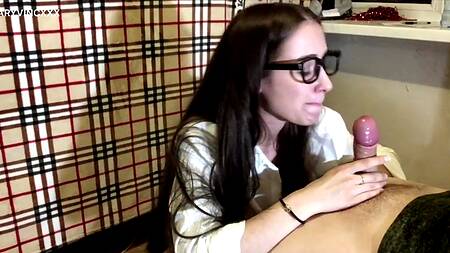 Давай ты сделаешь мне минет, а я буду тебя снимать