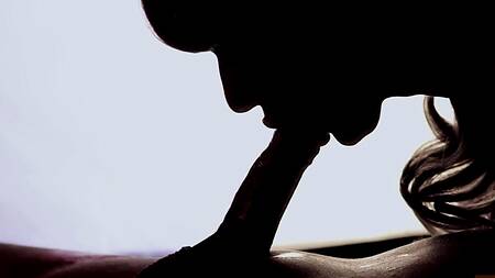 Нереально красивый секс с окончанием в рот девушки