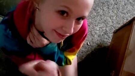 Сводная сестра, хочешь попробовать сделать мне минет?