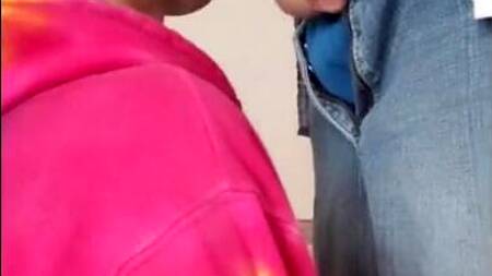 Сводная сестра, хочешь попробовать сделать мне минет?