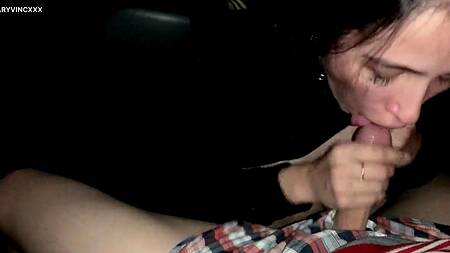 Стройная девка обожает сосать и получать сперму на лицо - подборка