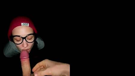 Подборка спермы, которая льется на лицо худышки