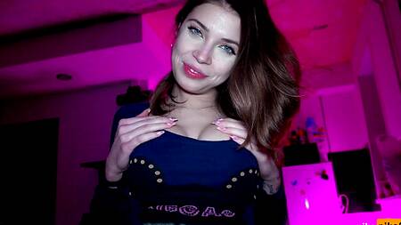 Чая не будет, девушка после свидания берется сосать член