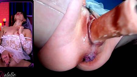 Невеста вынуждена довольствоваться секс машиной