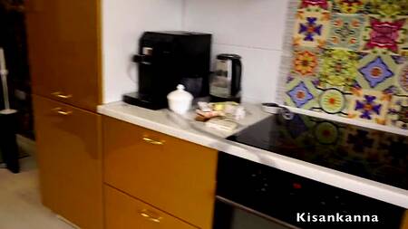 Побочные действия лекарств - у парня вырастает конский хуй