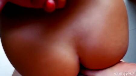 С рыженькой девушкой в наручниках можно делать всё, что угодно