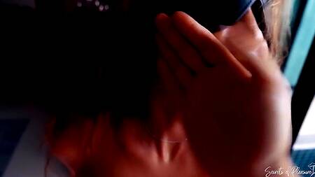 С рыженькой девушкой в наручниках можно делать всё, что угодно