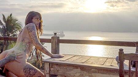 Отпуск с татуированной неформалкой и ебля, ебля, ебля - подборка