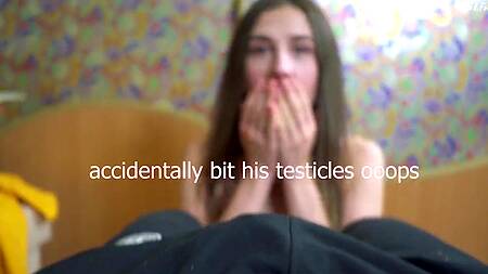 Зубами стянула трусы с парня и стала сосать хуй