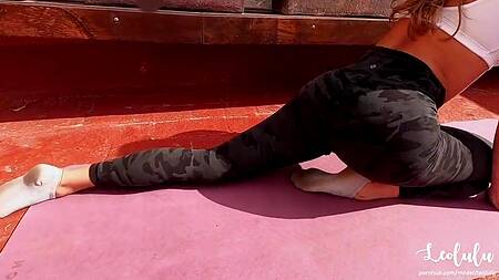 Спорт на террасе привел к ебле и сквирту