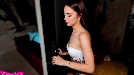 День был сложным, сводная сестра нуждается в сексе