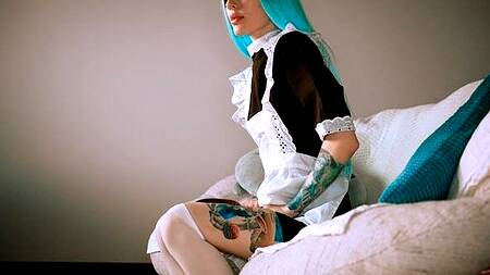 Пошлая первокурсница думает об учителе и мастурбирует