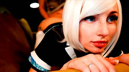 Девушка робот ублажает сексуальные фантазии хозяина