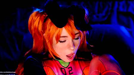Косплей от рыжей красотки приводит к жаркой ебли