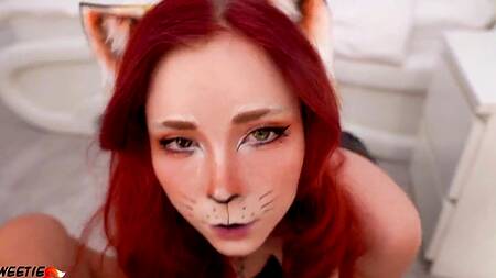 Пошлая рыжая личика говорит - дай сюда свой член