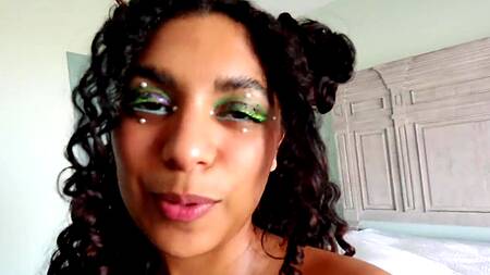 Большой и крепкий член для индийской красотки