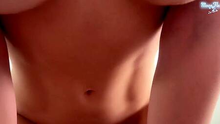 Пожалуйста, трахни меня, смотри какая мокрая у меня пизда