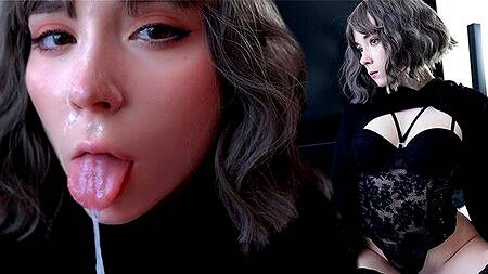 Милашка просит кончить на лицо в конце секса