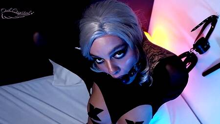 Готический секс в стиле БДСМ с покорной красоткой