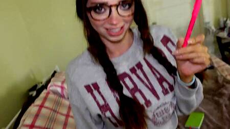 А давай займемся уроками позже, а пока трахнемся