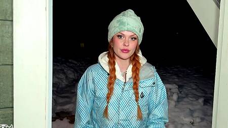 Отправилась с просто другом в горы и трахнулась с ним