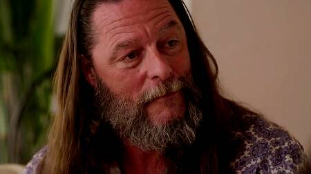 Жена занимается йогой и трахается с пасынком, а муж смотрит