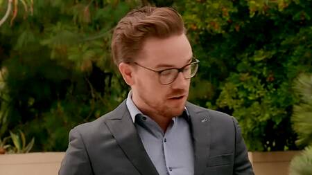 Бизнес партнер увидел голое тело зрелой красотки