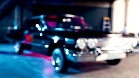 Шикарной азиатке не нужен мужик, она прекрасно мастурбирует