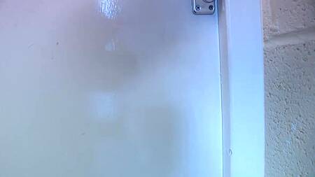 Порнозвезда сперва фоткается, а потом трахается