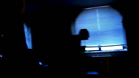 Порнозвезда сперва фоткается, а потом трахается