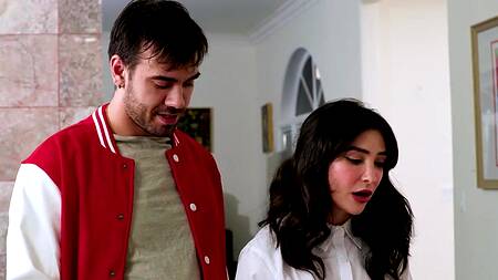 Студенчество - время групповых сексуальных экспериментов