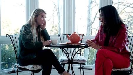 Спят в одной кровати с мамками и обмениваются ими для секса