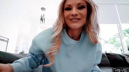 Играть в баскетбол не так интересно, как ебать белокурую подругу