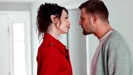 Секретарше хочется наказания в виде жесткого анала