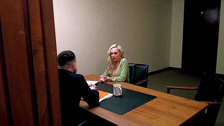 Если хочешь работу учительницы, то нужно потрахаться