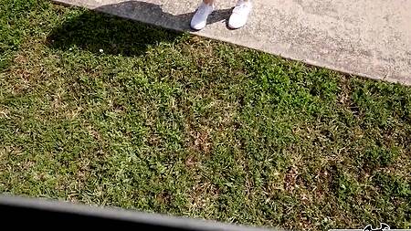 Милая заучка в очках ебется в жопу после универа