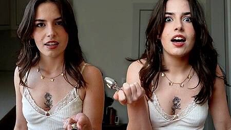 Анальная пробка случайно выпадает с попки сводной сестры