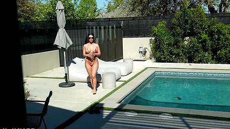 Красивая сводная сестра ебется с братом в отеле во время отдыха