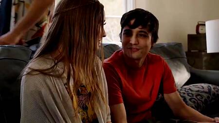 Наладили сексуальные отношения, трахнувшись с сексологом