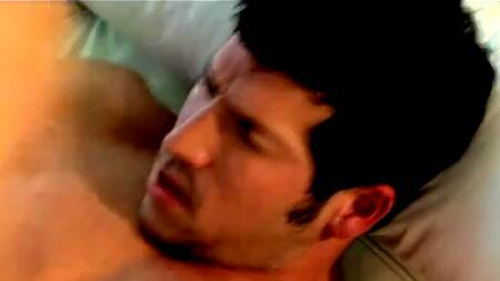 Жена уехала - пора заниматься анальным сексом с другом