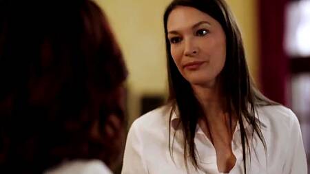 Подруга решает, лесбиянка она или не нет