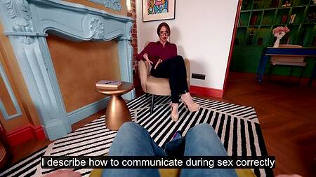 Учительница русского учит грязным словечкам во время секса
