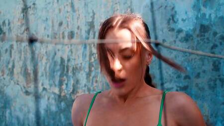 Сыграл в волейбол и поимел грудастую красотку на поле