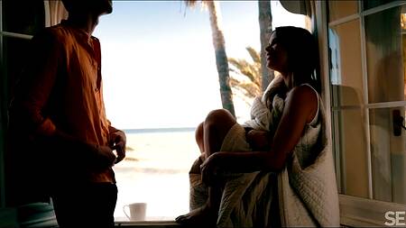 Влюбленная пара в отеле занимается нежным сексом