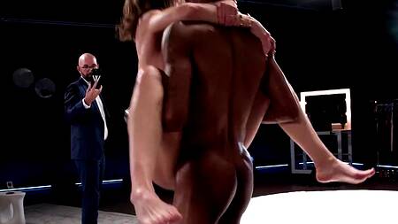 Привез жену к двум мужикам, пусть её выебут нормально