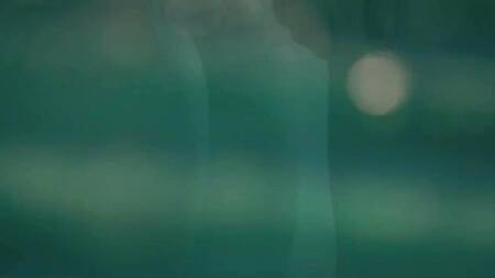 Поплескался с подружками в бассейне и трахнул их обеих в попки