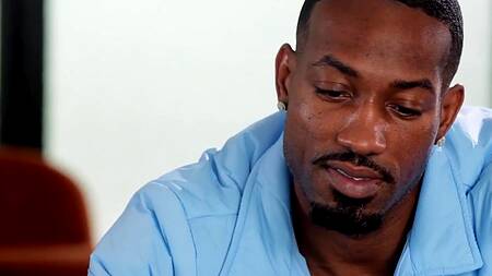 Черный парень трахнул не только секретаршу босса, но и его жену