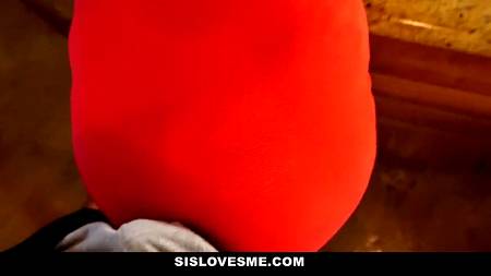 Кончил на язык милой девахе