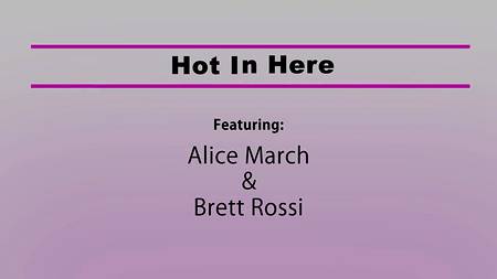 Парень отымел на кухне зрелую дамочку и ее молодую подругу